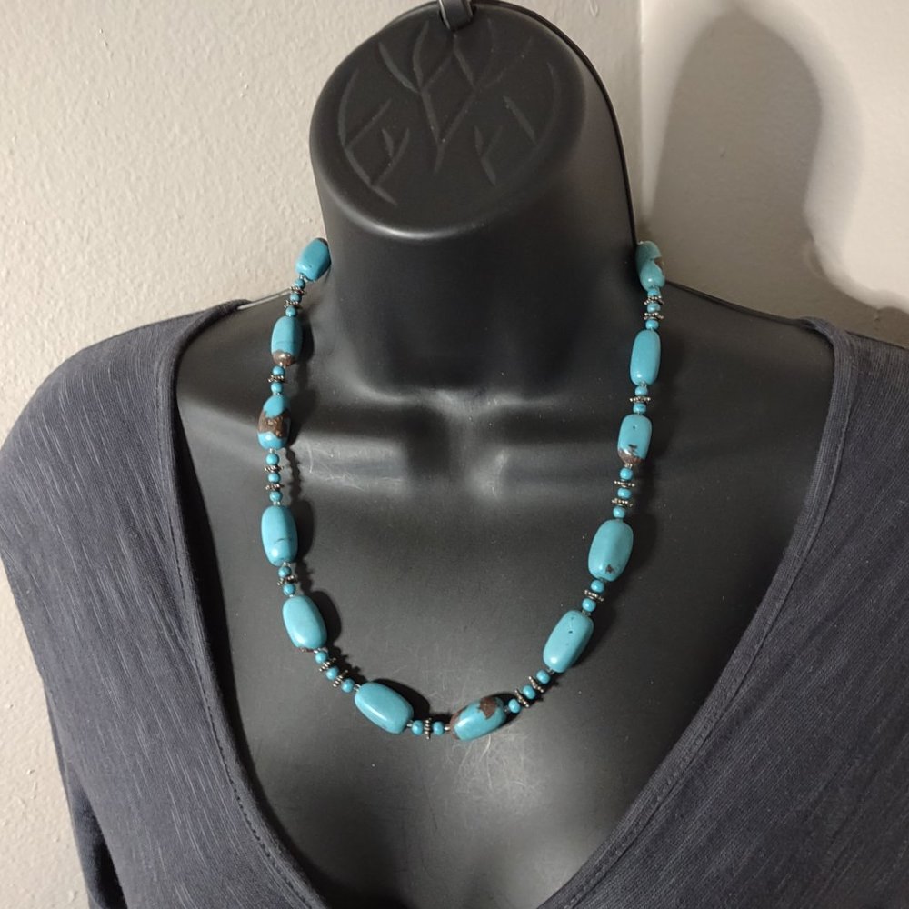 21 Inch Blue Stone Bead Necklace